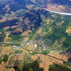 Flugwegposition um 11:47:12: Aufgenommen in der Nähe von Gemeinde Unterauersbach, 8342, Österreich in 1793 Meter